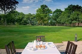Leatherhead golf club is a sports facility in leatherhead amenities include golf courses golf course (standard). Leatherhead Golf Course 2021 All You Need To Know Before You Go With Photos Tripadvisor