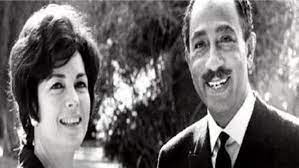 ما أنجزه الرئيس #السيسي فى 4 سنوات لم يحدث فى 50 عاما @alsisiofficial #جيهان_السادات تكشف للجلاد عن لقب السادات وكواليس تقبيلها ليد جندي مصاب في. Xgi Jl1vc5isgm