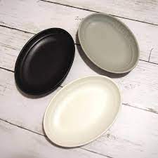 マットな質感とカラーがたまらない セリアの マットモノトーン の食器が素敵すぎる 食器 セリア お皿