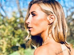 Lauren Grisham's Instagram, Twitter & Facebook