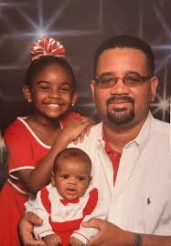 I just read that today would have been Howard Finster's 105th birthday.  Happy Birthday Howard! Photo copyright Sherry Pardee, circa 1996, Folkfest,  Marietta, Georgia.