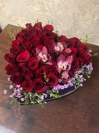 Send farm fresh flowers from local santa clarita florist today! Heart Shaped Box With Red Roses In Santa Clarita Ca Flower Finesse