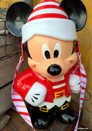 Disneyland Popcorn Bucket Christmas 2022 Photos: New Must-Have Christmas Popcorn Buckets And Drink Sippers Have  Landed In Disney World! - Allears.net