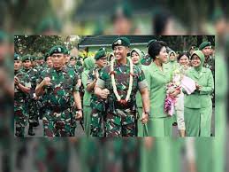 Andika mencatatkan kepemilikan tiga aset berupa tanah dan bangunan hasil hibah dan tanpa akta yang berada di dekat pusat pemerintahan amerika serikat, yakni washington. Andika Perkasa Dan Karier Cemerlangnya