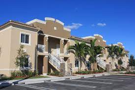 Legacy villa vicenza/coral palms apartments is located in the 33018 zip code of the lower hialeah gardens neighborhood in hialeah gardens, fl.this community is professionally managed by legacy residential group. Villa Vicenza Apartment Rentals 9392 Nw 120 Street Hialeah Gardens Fl 33018 Mapio Net