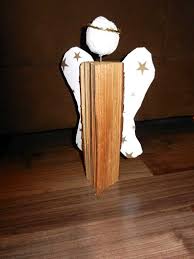 Natürlich mit dem charmezauberer holz. Holzscheit Engel Engel Kinderleicht Selber Basteln Weihnachten Dekoration