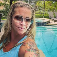 Mandy Wilson's Instagram, Twitter & Facebook