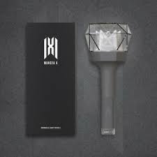 I am here to tell you that finally the poll to reveal monsta x lightstick's name has come to an end~~~ are you excited to know what name made the final cut? Instock Monsta X Offizielle Lightstick Licht Stick Ver 2 Mondungie 2 Freie Bahn Ebay