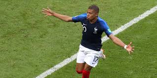 « l'ambition, c'est l'endroit vers lequel on se sent capable d'aller. Mbappe Pokinet Raspolozhenie Sbornoj Francii Iz Za Travmy