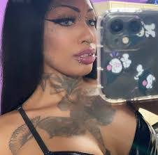 Aaron Jolivet's Instagram, Twitter & Facebook