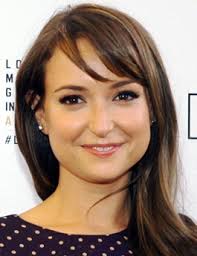 Milana Vayntrub Body Measurements Height Weight Bra Size Age