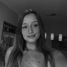 Tanya Reich's Instagram, Twitter & Facebook