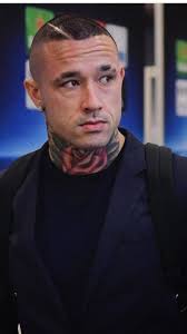 Interi më hoqi kënaqësinë e futbollit. Roma Shakhtar Mens Haircuts Short High And Tight Haircut Short Hair Mohawk