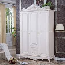 Großverkauf schrank französisch aus china schrank französisch großhändler über großverkauf, großverkauf und mehr bei alibaba.com. Weiss Antike Franzosisch Europaischen Stil 3 Tur Geschnitzte Holz Hochzeit Schlafzimmer Mobel Kleidung Schrank Schrank Buy 3 Tur Schlafzimmer Kleiderschrank Design Chinesische Antike Mobel Hochzeit Kleiderschrank 3 Tur Schlafzimmer Kleiderschrank