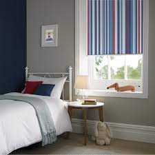 Style Studio Funky Stripe Roller Blind Inexpensiveblindsforwindows Living Room Blinds Blinds Design Childrens Blinds