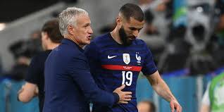 Despite being one of the world's leading strikers. Ce N Est Pas Lui Karim Benzema Fait L Objet De Vives Critiques En France La Libre