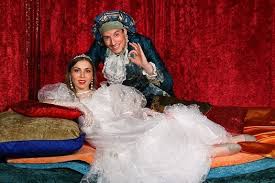 Brautkleider vergleich & tests 2020 und die aktuelle brautkleider empfehlung auf strawpoll.de. Marchentheater Prinzessin Auf Der Erbse Grundschule Oberursel Mitte August 1 2021 Allevents In