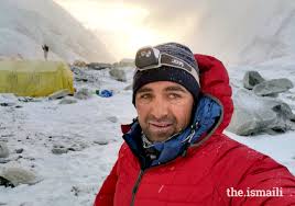 Ismaili Mountaineer Becomes First Pakistani Man To Scale The Seven Summits The Ismaili