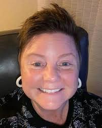 Cheryl Knudsen's Instagram, Twitter & Facebook