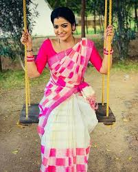 Vj chitra played mullai in the popular tv show 'pandian stores'. Big Lil S Bay Vijay Tv Pandian Stores Fame Mullai Facebook