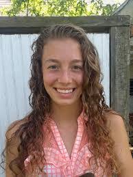 Anna Munger's Instagram, Twitter & Facebook