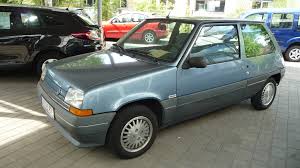 Image result for Azul 1987 Renault