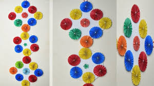Liven up your diy home decor or your other sewing projects with these adorable fabric flowers. 5 Minute Craft Ideas With Paper Wall Hanging Paper Craft For Home Decorations