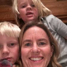 Elizabeth Barta's Instagram, Twitter & Facebook