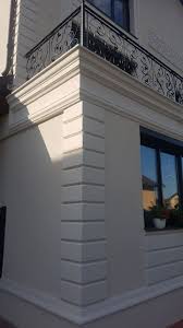 #molduras #casas en este vídeo les muestro algunas de las construcciones en las que se han trabajado con molduras de cemento, espero les sea de ayuda para idear sus proyectos de sus casas, si les gustó espero puedan regalarme sus like y su 50 fachadas de casas con ventanas de arco. Me Gusta Fachadas Exteriores De Casas Fashadas De Casas Exteriores De Casas