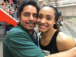 Pariis Garcia's homecoming includes women's 300-meter win