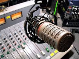 Además de 100 000 emisoras de radio am/fm con música, noticias y charlas sobre deportes locales. Diy Internet Radio Sudo Null It News