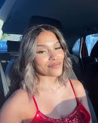 Bianca Petersen's Instagram, Twitter & Facebook