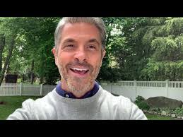 Jeff Bellows's Instagram, Twitter & Facebook