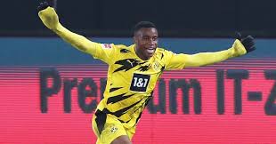 120 617 просмотров • 20 нояб. Watch 16 Year Old Youssoufa Moukoko Scores Stunning Goal For Dortmund Planet Football