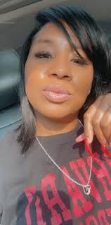 Happy Birthday to us! 🥂 32 today!