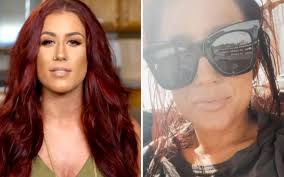 Her relationship issues were starting to get resolved and we found her taking more agency over her own life. Teen Mom Star Chelsea Houska Gets Bad Lip Fillers And Fans Beg Her To Stop The Plastic Surgery