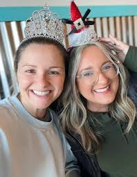 We celebrate birthdays all month long! @sheelywalker and I braved the cold  weather to catch up @littletartbakeshop! #birthdaywishes #goalchasers  #allaboutfoodswithcybil