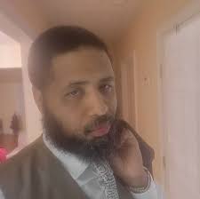 Any Ronald Reagan band parents here? A group of us are watching finals and  are dying to know how the plume switch worked.