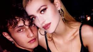 David beckham's son announced his and peltz's engagement on instagram, alluding to wanting children with his fiancée in. Anwar Hadid And Nicola Peltz Are Instagram Official See The Pda Filled Pic Entertainment Tonight
