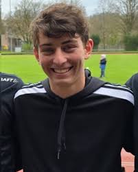 ben_kull unterbot die U18-EM-Limite über 800m (1:55.91)👏🥳👏 @priska_adm  stellte über 5000m mit 16:01.39 einen neuen Vereins- und Kantonalrekord  auf🥳👏🥳
