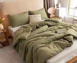 Shop wayfair for all the best green queen comforters & sets. Amazon Com Rosgonia Olive Green Comforter Set Queen 3pcs 1 Comforter 2 Pillowcases Simple Style Solid Color Queen Comforter Set For Women And Men Reversible Soft Warm Microfiber Comforter For All Season