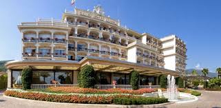 Buchen sie günstig hotel della torre in stresa (lago maggiore) zum last minute preis und sparen sie bis zu 50%! Grand Hotel Bristol Hotel 4 Stelle Di Lusso Con Spa Centro Benessere E Piscina A Stresa Sul Lago Maggiore Esplora Il Lago Maggiore