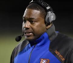 Clutch Plays Keep Berlin Unbeaten With Win Over Bloomfield