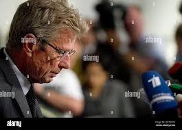 Continental Airlines vice president in charge of technical direction Ken  Burt is pictured in the in the audience room at Pontoise courthouse, west  of Paris, France