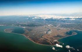 El parque natural del delta del ebro es un espacio natural protegido español situado en la desembocadura del río ebro, en la provincia. Delta Del Ebro Delta Polet