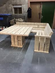 Pallet Corner Couch With Table Muebles Con Palet Proyectos De Pale De Madera Muebles De Exterior De Paleta