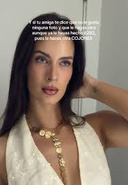 La carrera de influencers: Humor y amigas