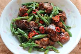 Sayur pecel dapat dijadikan sebagai inspirasi resep masakan sayur sehat yang dapat di coba dirumah. Kacang Panjang Goreng Dengan Hati Ayam Azie Kitchen
