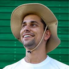 Auf in eine neue Ära!🚀 Mit dem Redesign des Ochsner Sport Logos setzen wir  den eingeschlagenen Weg der Weiterentwicklung des Markenauftritts mit Fokus  auf Performance, Sportkompetenz und Experience…