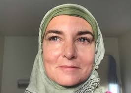 270 em termos de imagens, a repetição é evidente nas composições de swift. O Fim De Linha De Sinead O Connor Estou Velha E Cansada Cultura Correio Da Manha